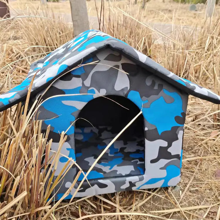 Portable cat and dog kennel for travel or backyard